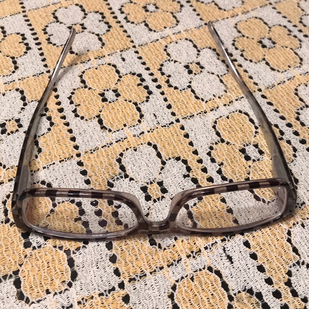 🌟SALE🌟Kids checkerboard frames - Picture 5 of 5